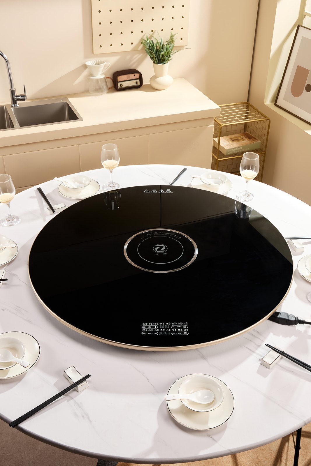 ZVVEN Obsidian Black warming tray showing its overall appearance and control area